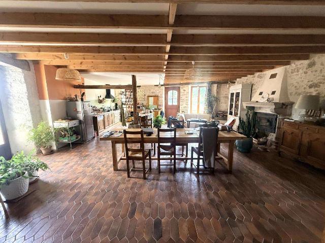 Maison vente à La Roche-sur-Yon, Cugand