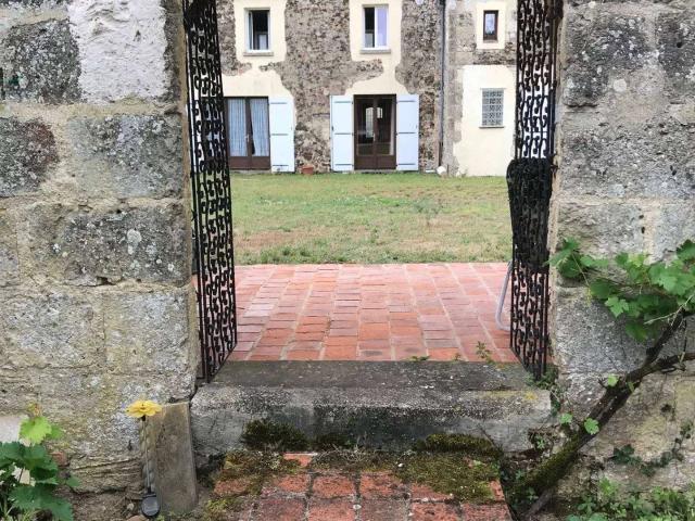 Maison vente à Bressuire, Genneton