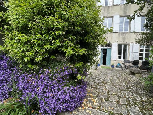 Maison vente à Angoulême, Montemboeuf