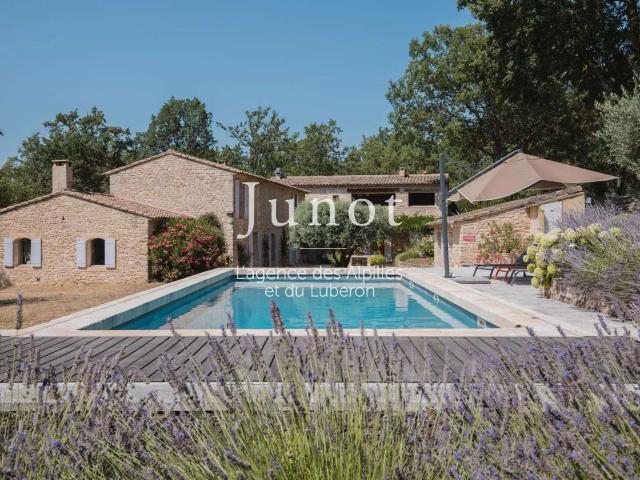 Maison vente à Apt, Lacoste