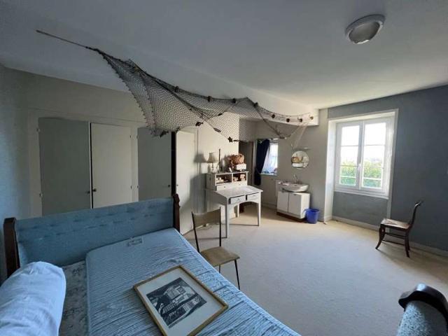 Maison vente à Niort, Mellé