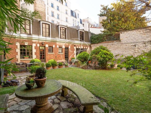 Maison vente à Paris, Île-de-France