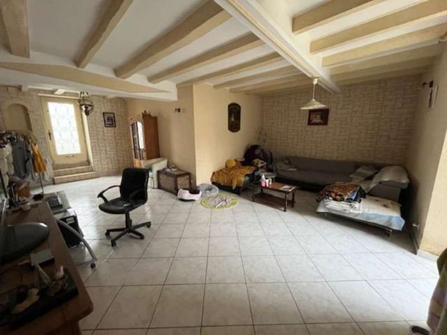 Maison vente à Saint-Jean-d'Angély, Saint-jean-d'angély