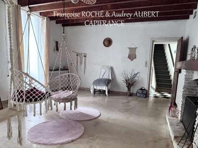 Maison vente à Saint-Jean-d'Angély, Taillebourg