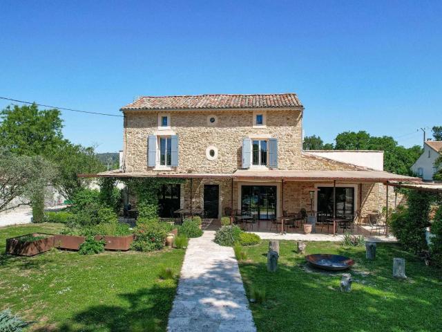 Maison vente à Nîmes, Uzès