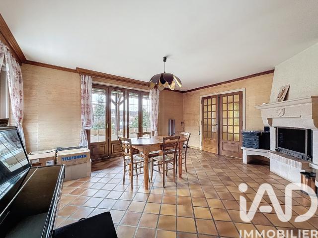 Maison vente à Mâcon, Lugny