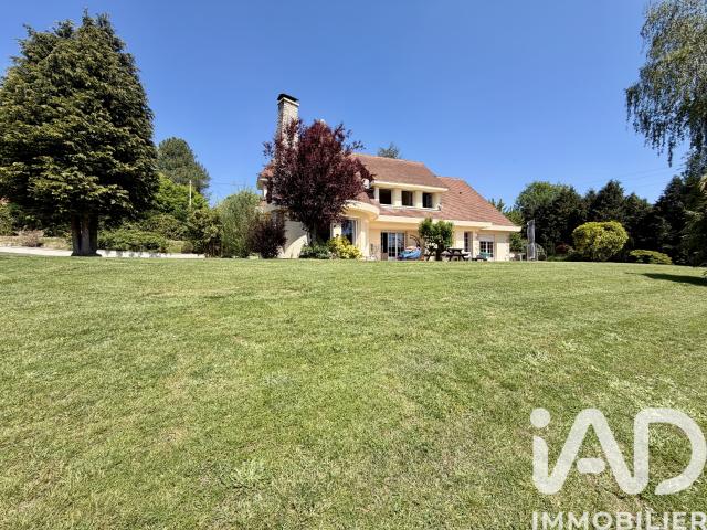 Maison vente à Lisieux, Normandie