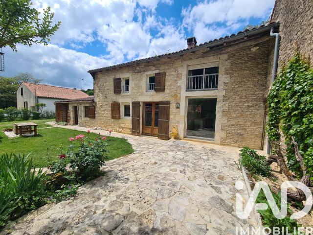 Maison vente à Saint-Jean-d'Angély, Fenioux