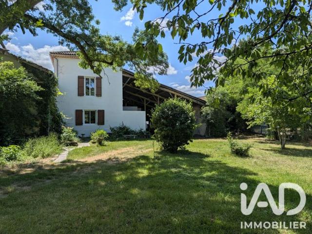 Maison vente à Nérac, Fieux