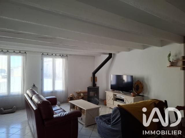 Maison vente à Bressuire, Pas-de-jeu