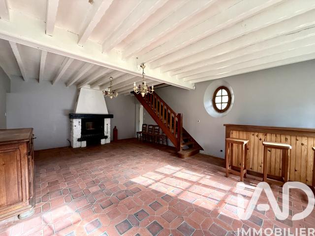 Maison vente à Pithiviers, Laas