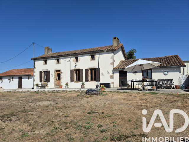 Maison vente à Bressuire, Boismé