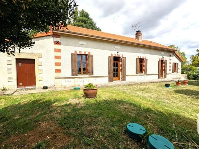 Maison vente à Pommiers-moulons, Tugéras