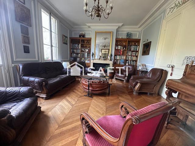 Villa vente à Centre Ville, Compiègne