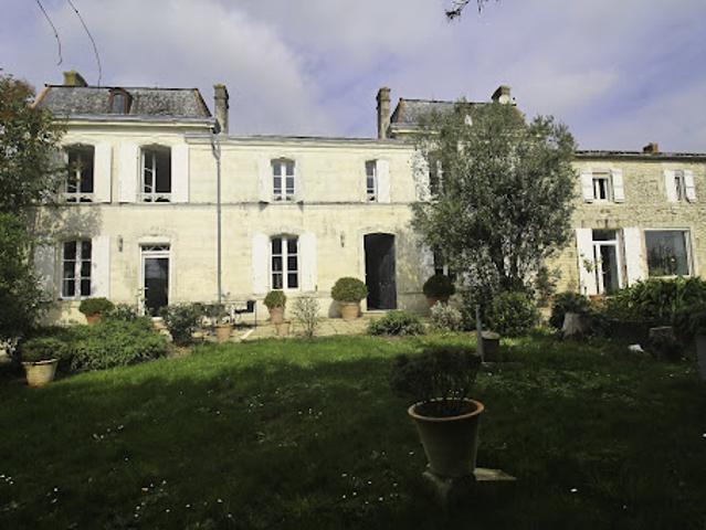 Villa vente à Saint-Jean-d'Angély, La Benâte