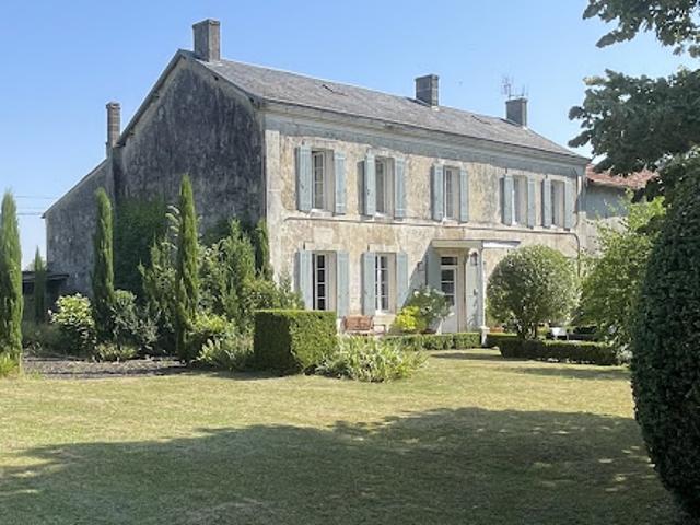 Villa vente à Saint-denis-du-pin, Le Petit Bois