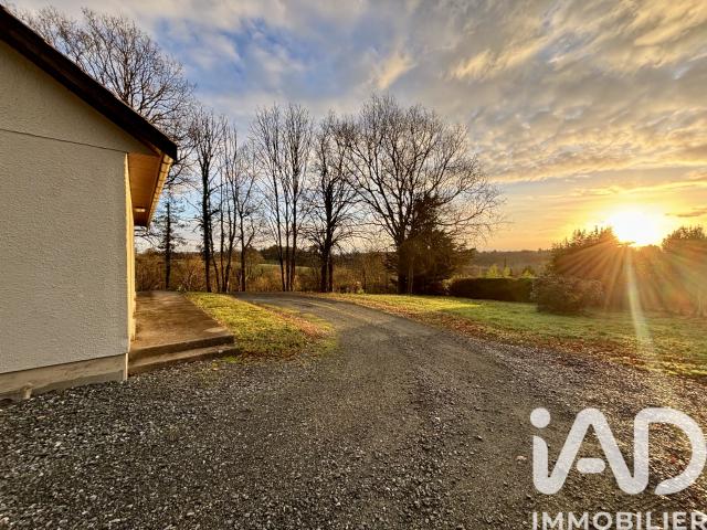 Maison vente à Nontron, Mialet