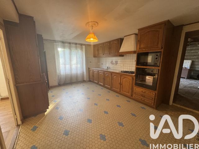 Maison vente à Châtellerault, Verrue