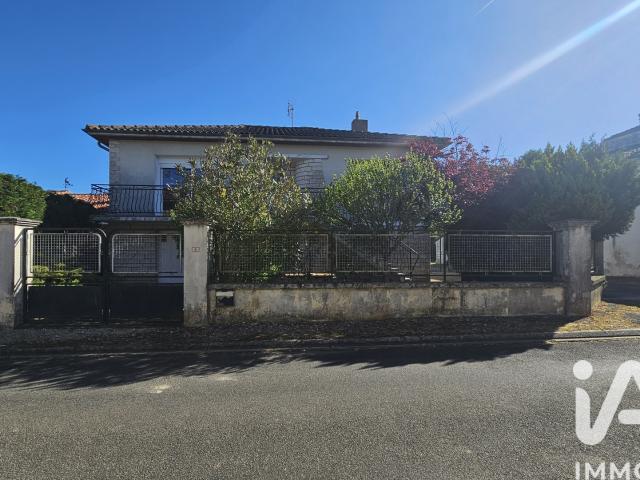 Maison vente à Confolens, Juillé