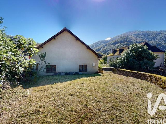 Maison vente à Oloron-Sainte-Marie, Licq-athérey