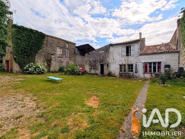 Maison vente à Saint-Jean-d'Angély, La Villedieu
