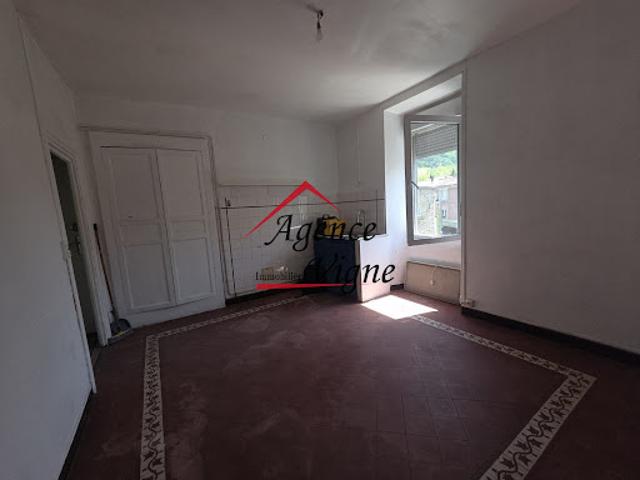 Maison vente à Les Cayrades, Courry