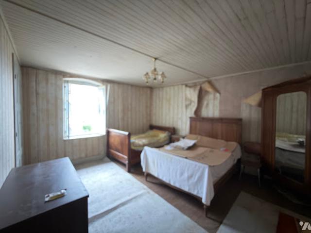 Maison vente à Nantua, Samognat