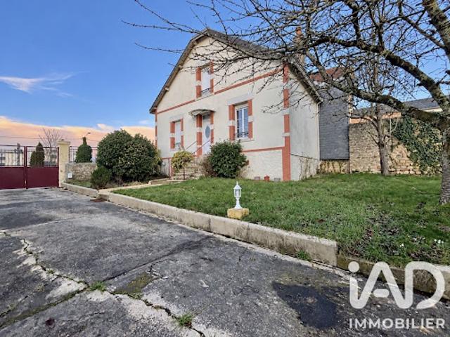 Maison vente à La Couronne Champagne, Charleville-Mézières