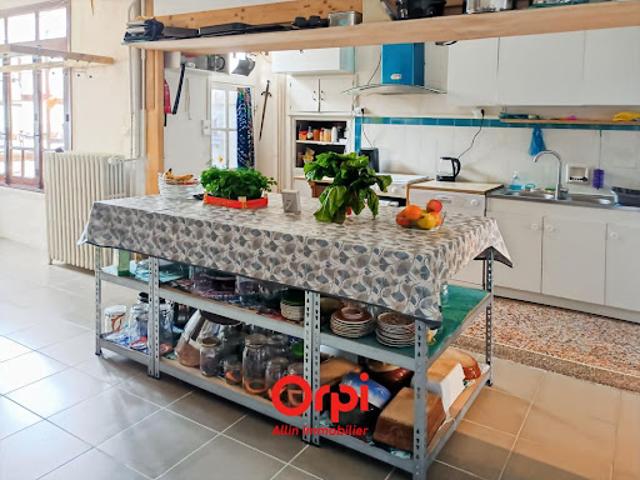 Maison vente à Les Gardes, Vallon-en-Sully