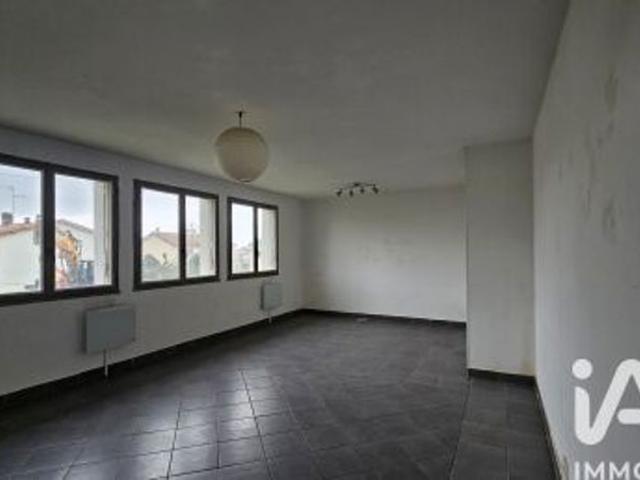 Maison vente à Confolens, Courcôme