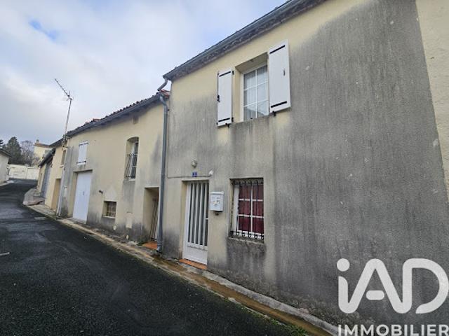 Maison vente à Confolens, Saint-amant-de-boixe