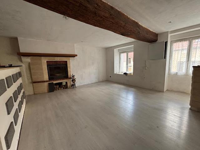 Maison vente à Auxerre, Coulangeron