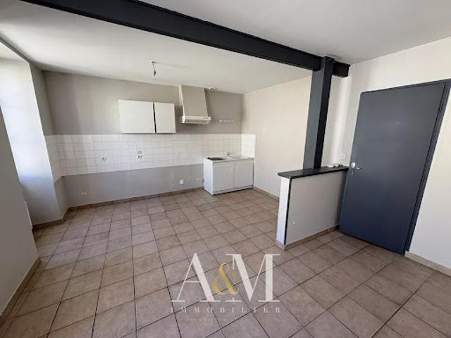 Maison vente à Angoulême, Montemboeuf