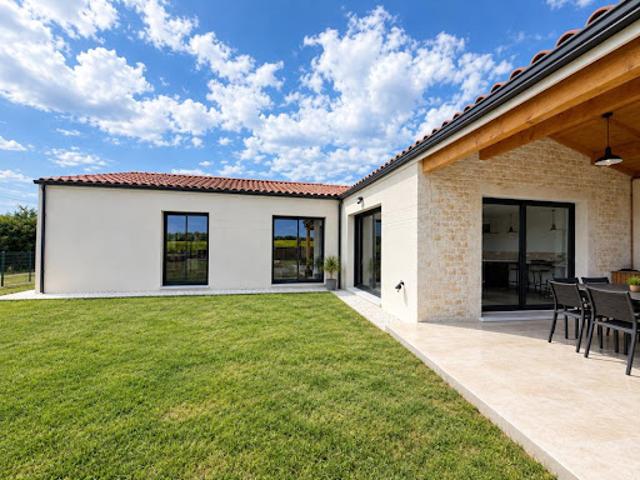 Maison vente à Saintes, Thénac