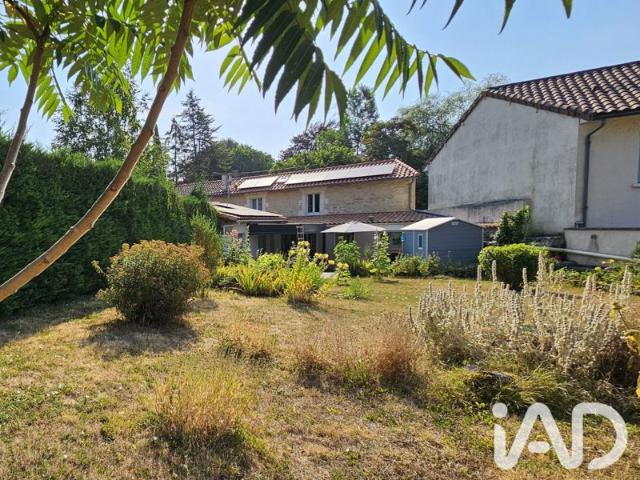 Maison vente à Confolens, Courcôme