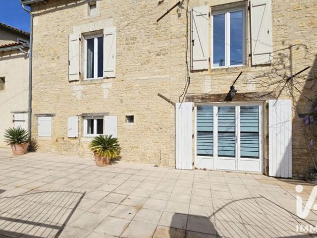 Maison vente à Confolens, Courcôme