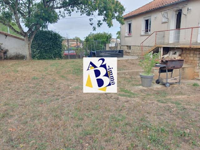 Maison vente à La Rochefoucauld, La Rochefoucauld-en-Angoumois