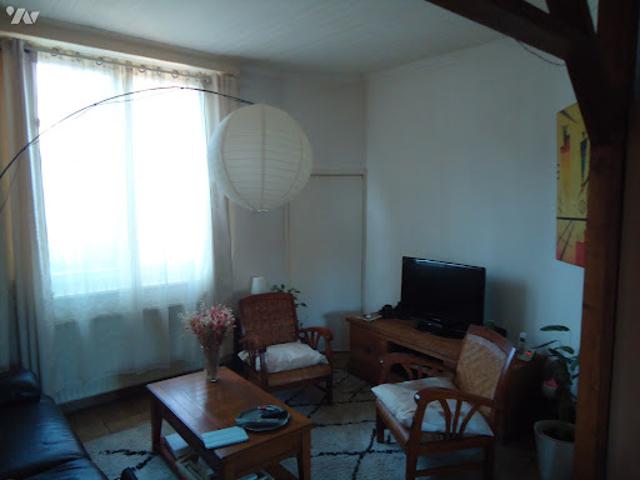 Maison vente à Lille, Croix