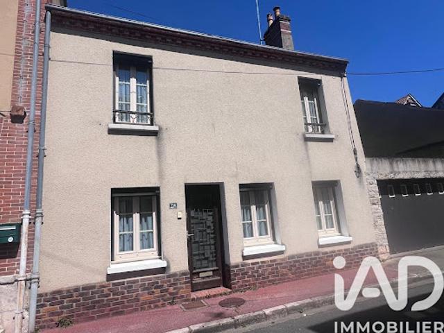 Maison vente à Enclos du Château, Ladon