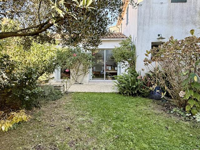 Maison vente à La Rochelle, Loix