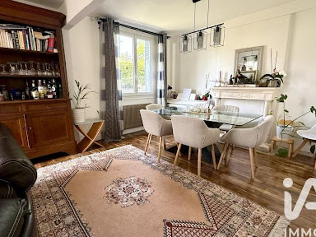 Maison vente à Pontoise, Mériel
