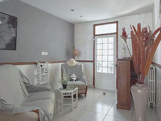Maison vente à Saint-Pallais, Saintes