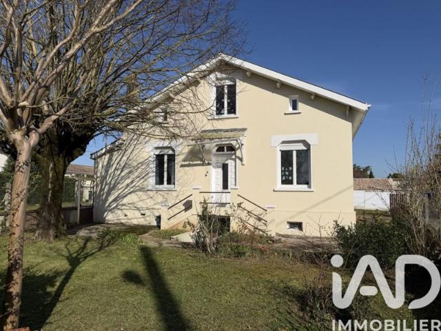 Maison vente à Angoulême, La Couronne
