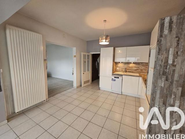 Maison vente à Angoulême, La Couronne