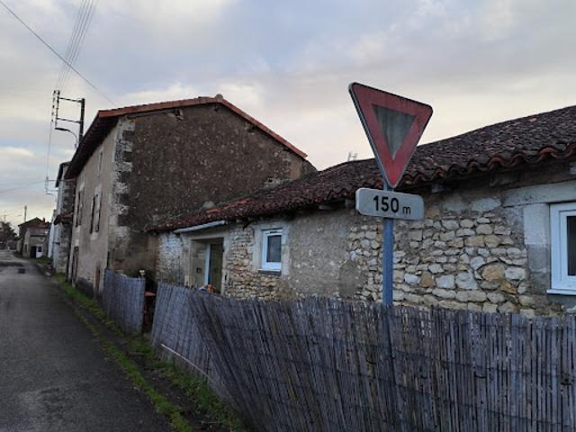 Maison vente à Montmorillon, Valdivienne