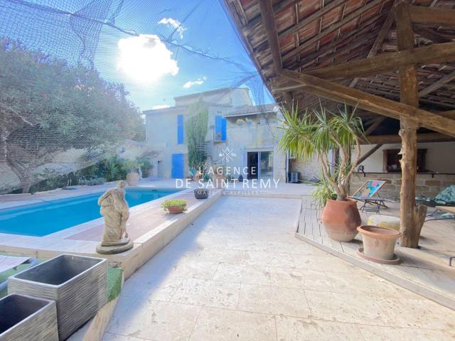 Maison vente à Arles, Paradou