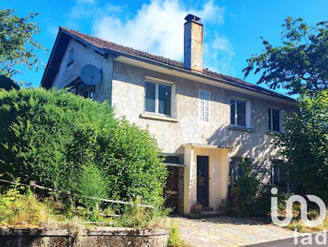 Maison vente à Montsalvy, Cité du Pré de Dom