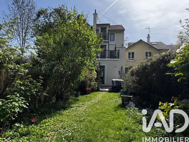 Maison vente à Nanterre, Garches