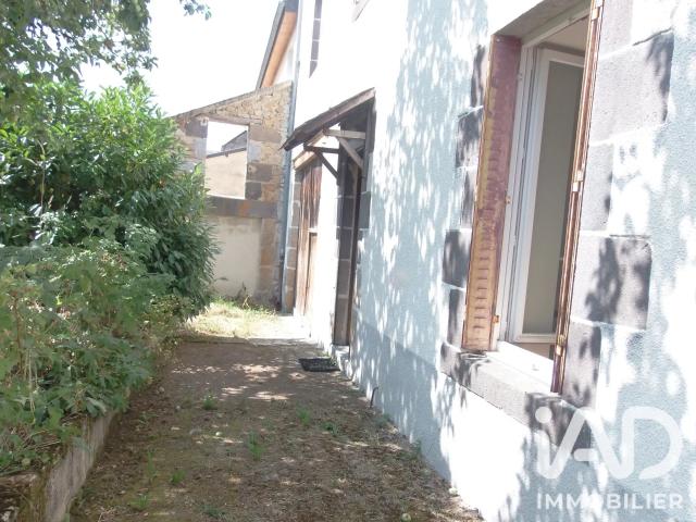 Maison vente à Riom, Giat