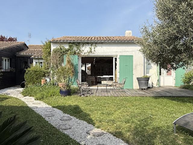 Maison vente à La Rochelle, Loix